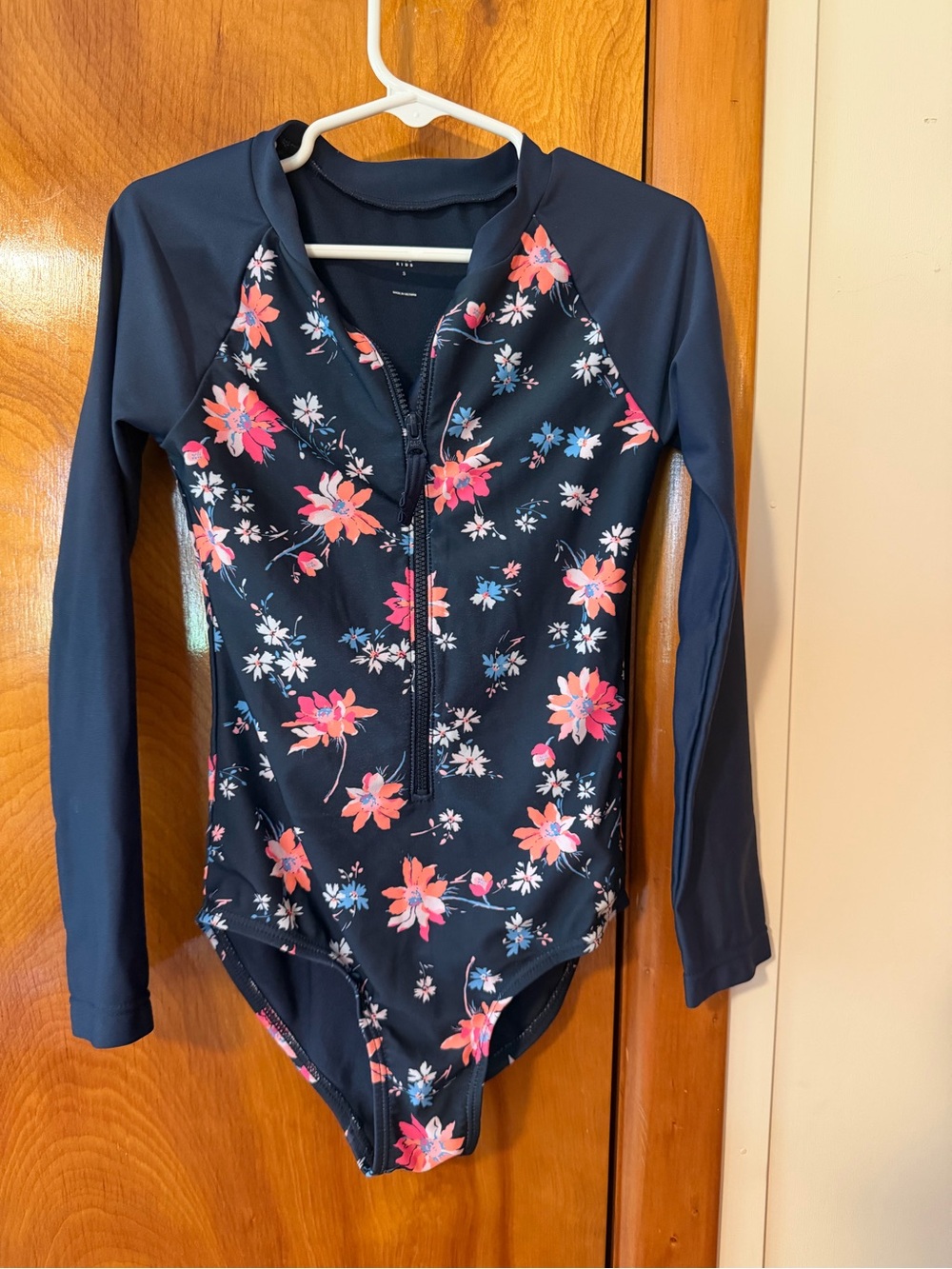 Girls Gap swimsuit size small